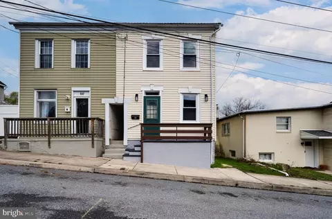 135 W Walnut St, Kutztown, PA 19530
