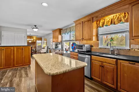 Kitchen - 118 Matthew Dr, Reading, PA 19608 photo 1 of 7