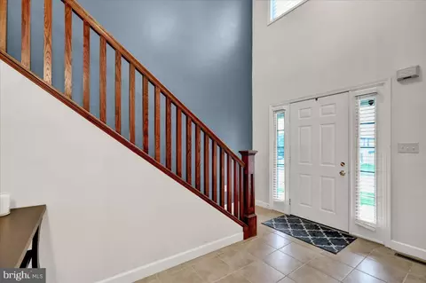 Entry Way - 354 Martins Rd, Reading, PA 19608 photo 2 of 3
