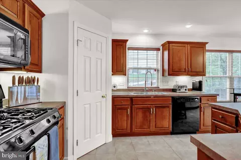 Kitchen - 354 Martins Rd, Reading, PA 19608 photo 2 of 3
