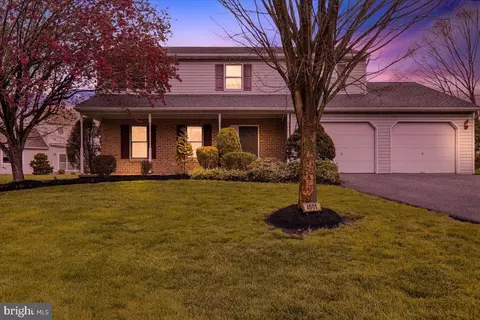 Exterior - 4001 Windcroft Ct, Reading, PA 19606 photo 7 of 7