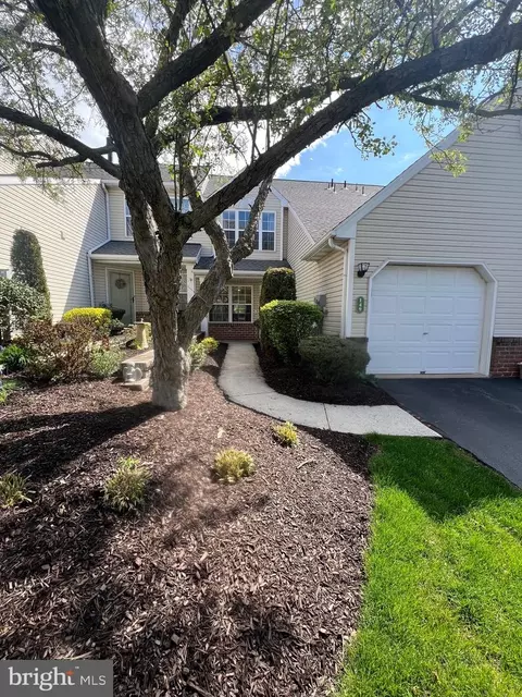 149 Hickory Ln, Reading, PA 19610
