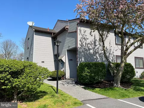 53 2 Holly Dr, Reading, PA 19606