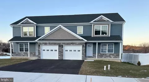 457 Smokering Dr #.....( 59), Robesonia, PA 19551