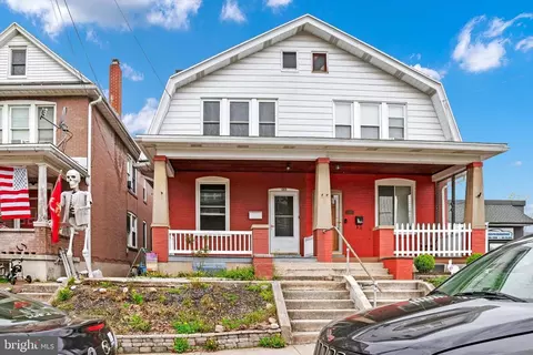 689 State St, Hamburg, PA 19526
