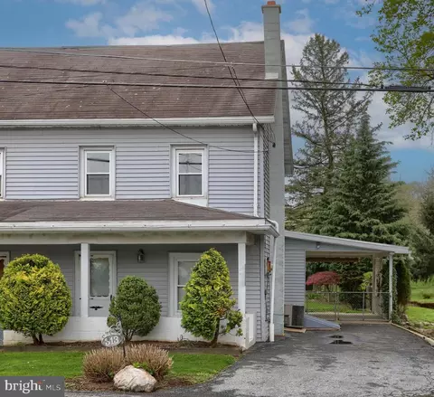 313 Hill Rd, Robesonia, PA 19551