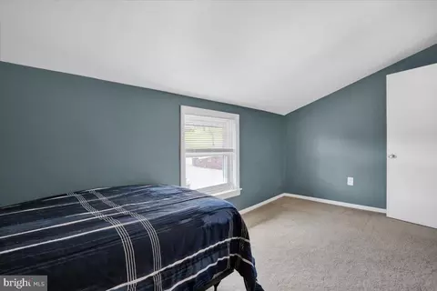 Bedroom - 311 Hill Cir, Reading, PA 19607 photo 4 of 8