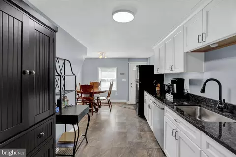 Kitchen - 311 Hill Cir, Reading, PA 19607 photo 3 of 3
