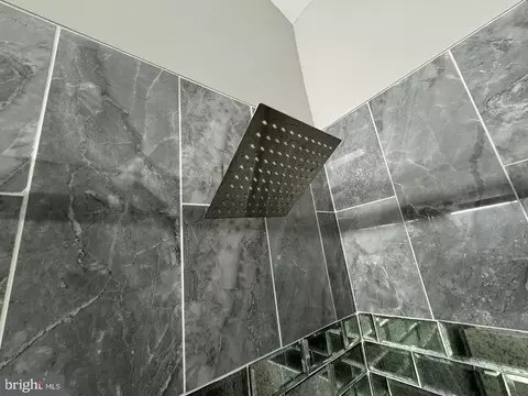 Bath - 25 Medinah Dr, Reading, PA 19607 photo 3 of 4
