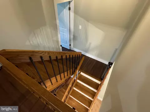 Entry Way - 25 Medinah Dr, Reading, PA 19607 photo 3 of 4