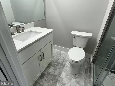 Bath - 25 Medinah Dr, Reading, PA 19607 photo 1 of 4