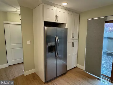 Kitchen - 25 Medinah Dr, Reading, PA 19607 photo 3 of 4