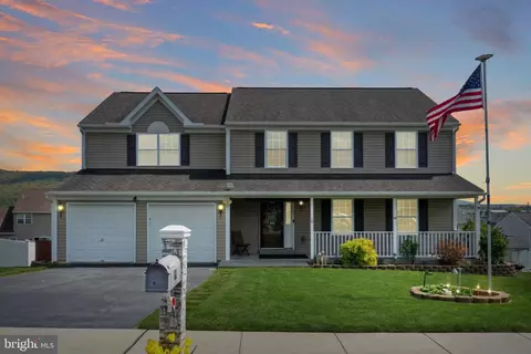 18 Solvay Dr, Reading, PA 19605