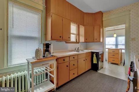 Kitchen - 106 N Waverly St, Reading, PA 19607 photo 3 of 4