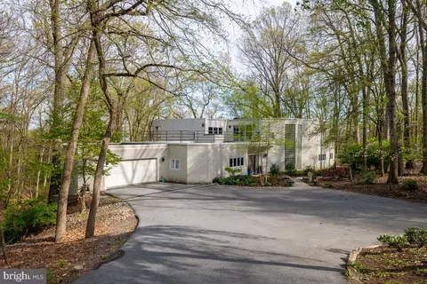 Exterior - 14 Pine Ridge Ln, Reading, PA 19607 photo 9 of 10