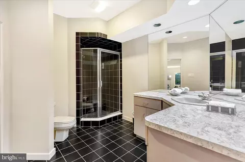 Bath - 14 Pine Ridge Ln, Reading, PA 19607 photo 5 of 5