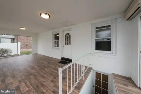 Living - 1366 Kenhorst Blvd, Reading, PA 19607 photo 1 of 3