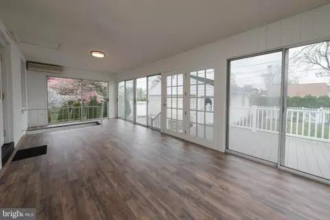 Exterior - 1366 Kenhorst Blvd, Reading, PA 19607 photo 9 of 10