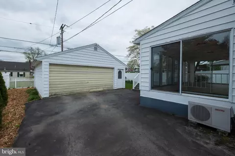 Exterior - 1366 Kenhorst Blvd, Reading, PA 19607 photo 3 of 10