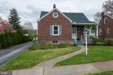 1366 Kenhorst Blvd, Reading, PA 19607