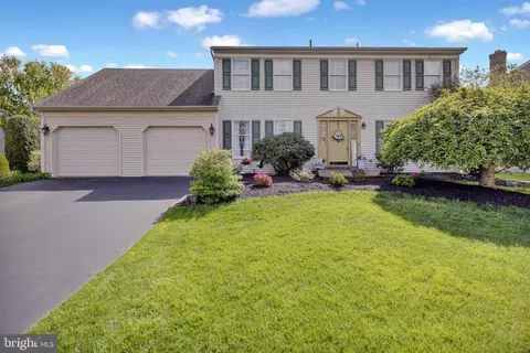 2710 Huyett Dr, Reading, PA 19608