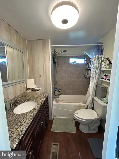 211 Bordic Rd, Reading, PA 19606 photo 10