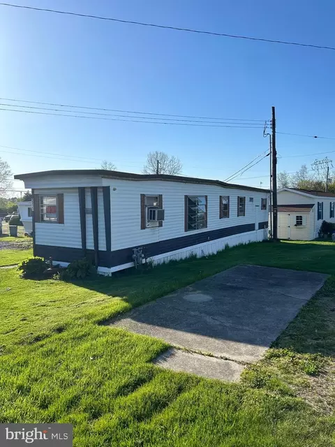 211 Bordic Rd, Reading, PA 19606 photo 3