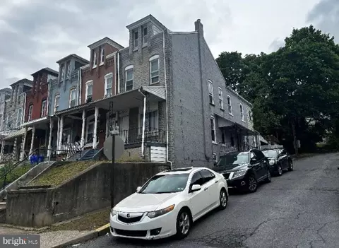 1721 Haak St, Reading, PA 19602