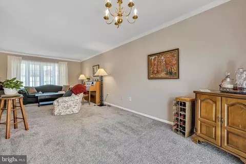 Living - 152 Castleton Dr, Reading, PA 19607 photo 3 of 5