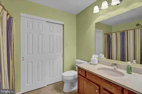 Bath - 17 Whitepine Gulch, Reading, PA 19607 photo 4 of 4