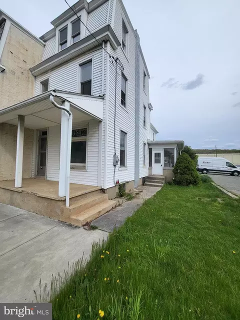 216 E Main St, Fleetwood, PA 19522