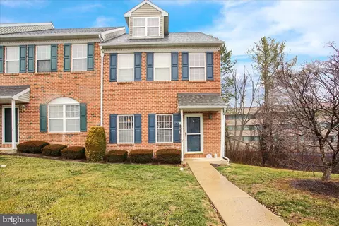 9 Charlemont Ct, Reading, PA 19607