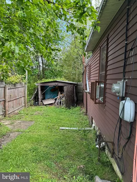 Exterior - 811 Philadelphia Ave, Reading, PA 19607 photo 3 of 5