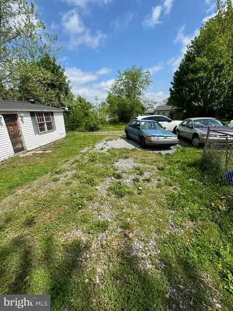 Exterior - 811 Philadelphia Ave, Reading, PA 19607 photo 5 of 5