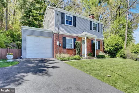 200 W Neversink Rd, Reading, PA 19606