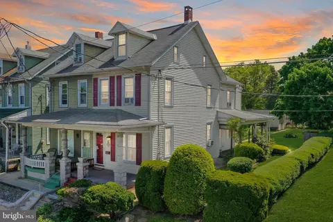 217 S Wyomissing Ave, Shillington, PA 19607