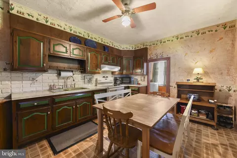 217 S Wyomissing Ave, Shillington, PA 19607 photo 7