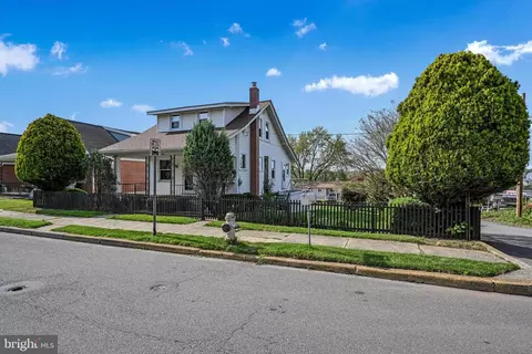 943 Upland Ave, Reading, PA 19607 photo 2