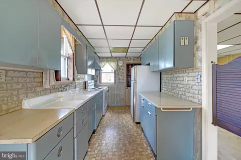 943 Upland Ave, Reading, PA 19607 photo 9