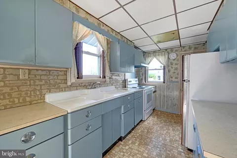 943 Upland Ave, Reading, PA 19607 photo 6