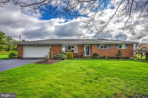 2019 Valley Rd, Morgantown, PA 19543