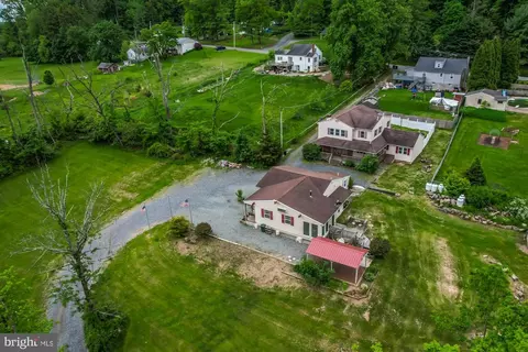 36 Greshville Rd, Boyertown, PA 19512