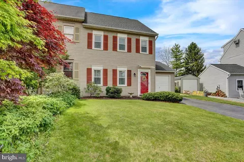 238 S 5th St, Womelsdorf, PA 19567