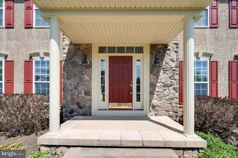 Exterior - 7 Brookfield Ave, Reading, PA 19608 photo 3 of 31