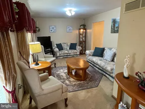 208 Sage Dr, Reading, PA 19608 photo 7