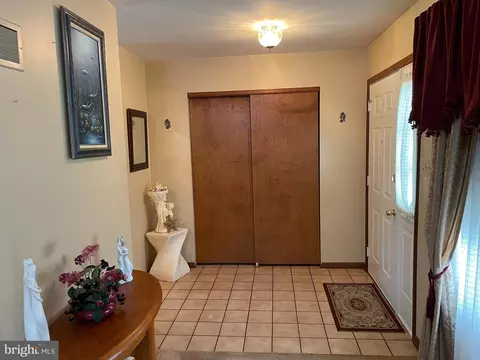 208 Sage Dr, Reading, PA 19608 photo 9