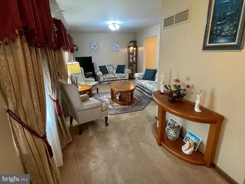 208 Sage Dr, Reading, PA 19608 photo 5