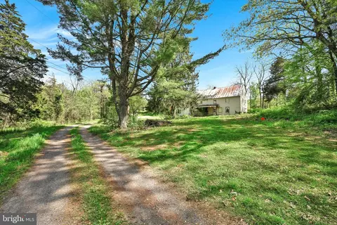 449 Golf Course Rd, Birdsboro, PA 19508
