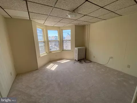 1235 Spring St, Reading, PA 19604 photo 12
