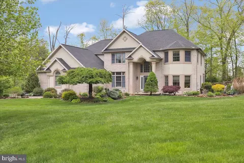 214 Lowell Dr, Reading, PA 19606
